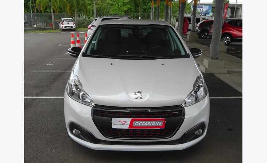 PEUGEOT 208 1.2 PureTech 110ch E6.c GT Line S&S EAT6 5p