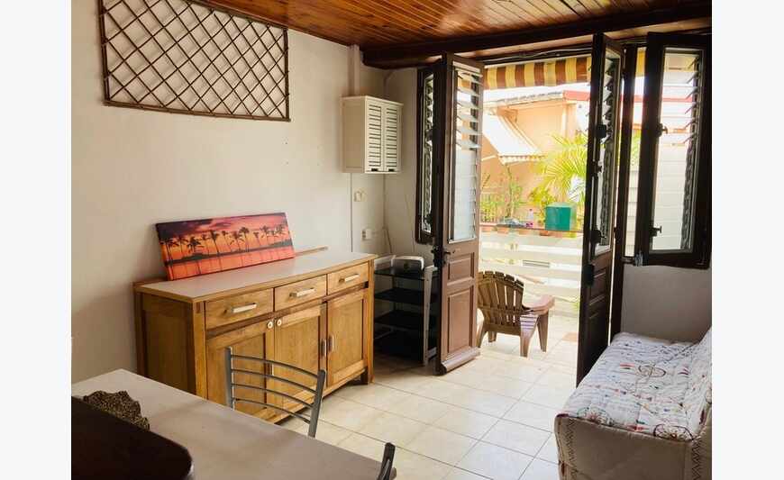 à louer Morne Des Esses appartement T2...
