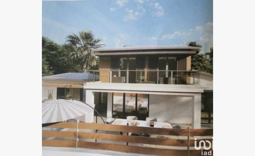Terrain 900 m²