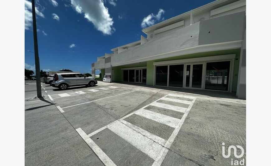 Boutique/Local commercial 73 m²
