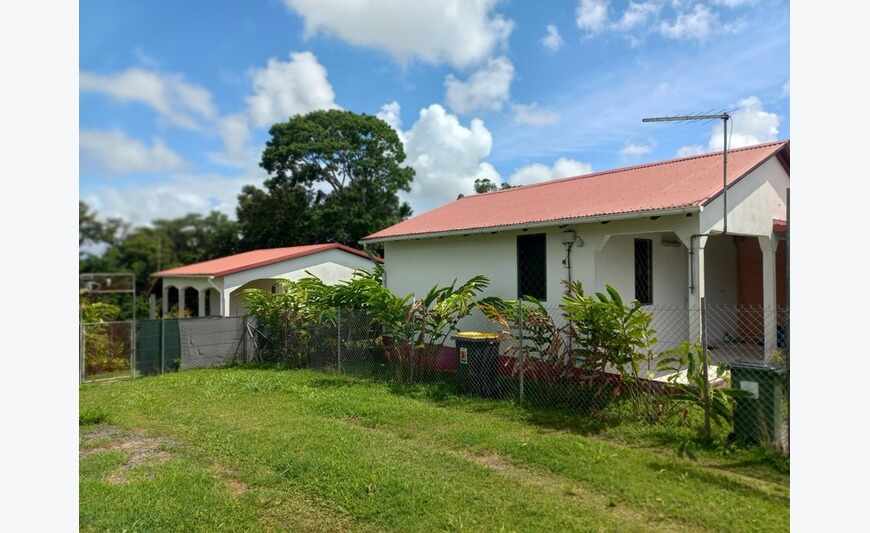 Petit Bourg maison P5 - Terrain de 2 100,00 m²