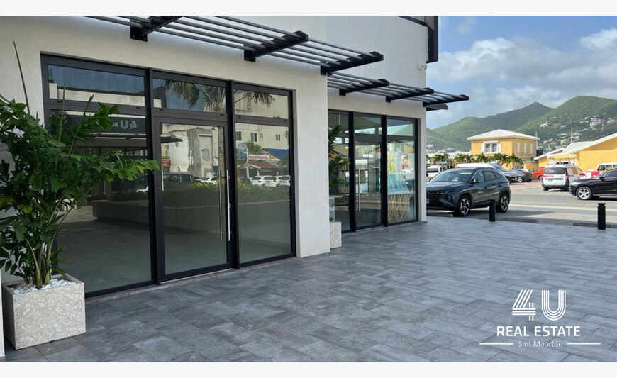 COMMERCIËLE UNIT #4 TE HUUR – THE HILLS RESIDENCE – SIMPSON