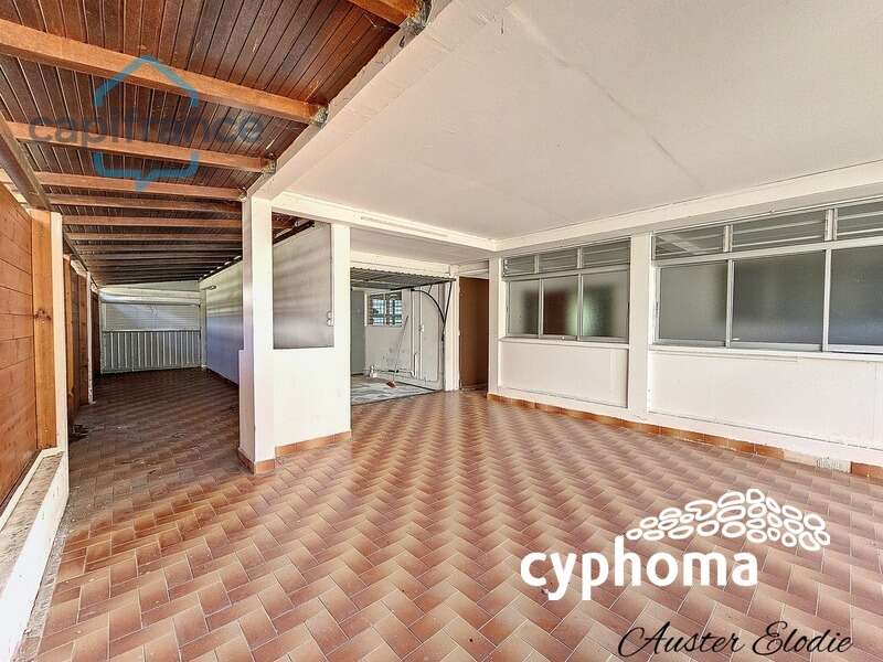 Petit Bourg maison P9 de 200 m² - Terrain de 841,00 m²