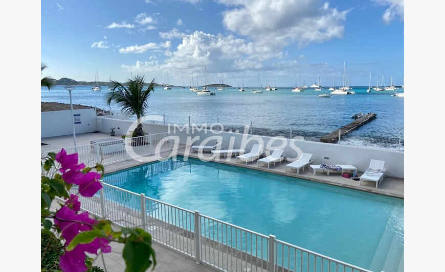 T2 en residencia con piscina junto al mar