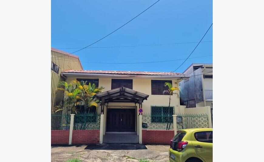 Maison T3+T2 Cville Cayenne 338 000Eur