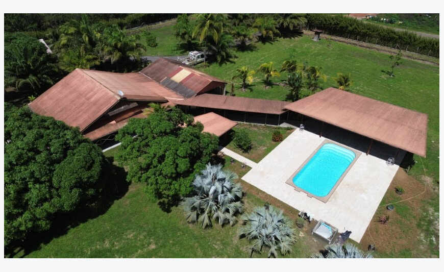 Belle maison meublée de type F4 + mezzanine et piscine