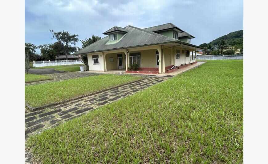 A louer Villa individuelle Type 5...