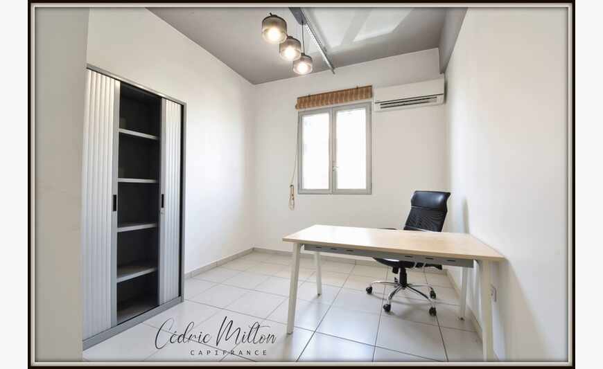 Bureau à louer - Rivière-Salée