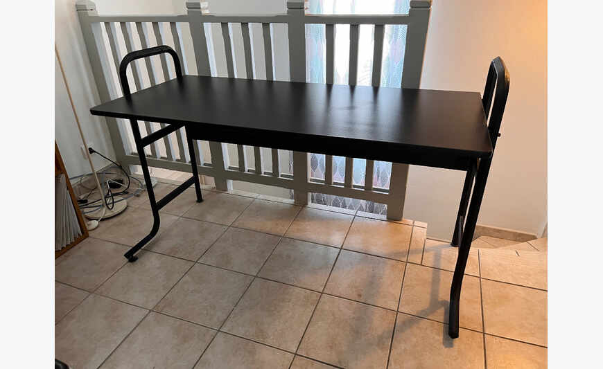 bureau 140 x 60 cm