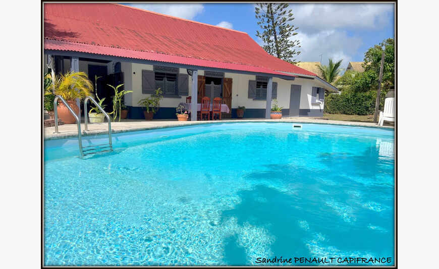 A Kourou (Guyane Francaise) Une Magnifique Villa T7 de 205