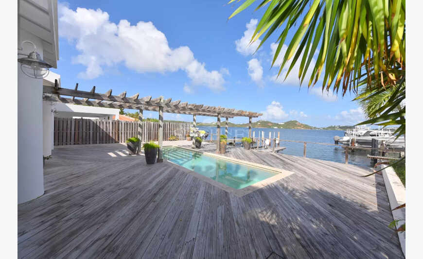 Lagoon front home quai privé et totalement rénové