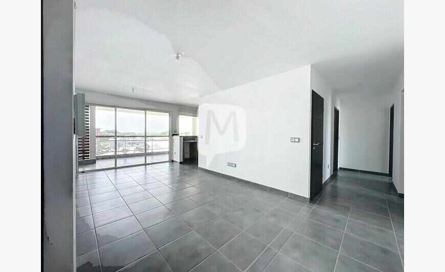 Cayenne appartement T4 de 85 m2 au 5e...