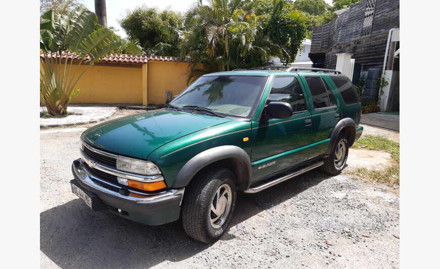 4X4 CHEVROLET BLAZER