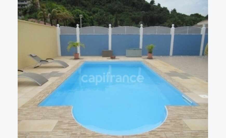 Cayenne maison P6 de 168 m² - Terrain de 1050,00 m²
