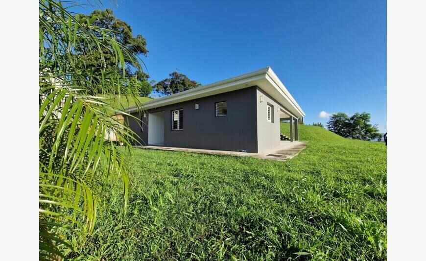 Fort De France : Exclusivité à 5' du Chu La Meynard, Villa