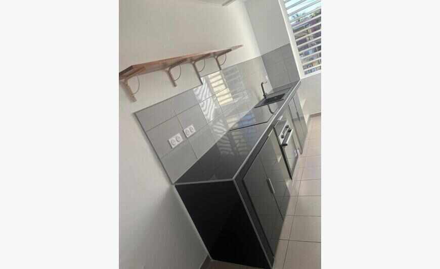 Appartement T3 60m2 Cville Cayenne 895Eur