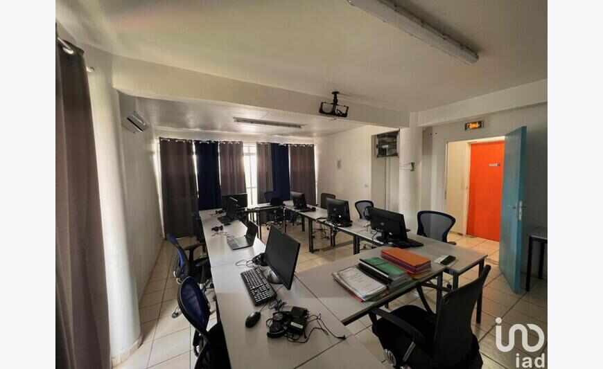 Bureaux 86 m²