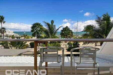 Under A Promise To House with 2 bedrooms and direct beach