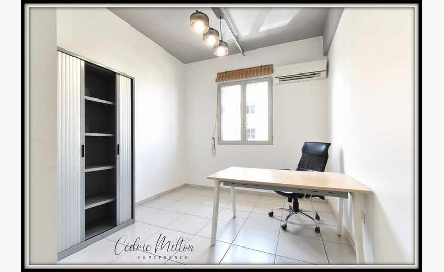 Bureau à louer - Rivière-Salée