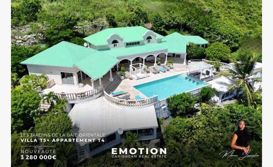 Villa T5 Sea View with a studio and T3 apartment