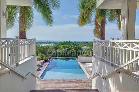 6 Bedroom Villa With Sea View And Caretaker'S House On