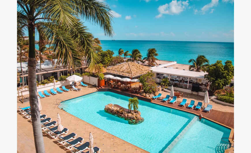 1 BEDROOM 2 BATHROOMS LAGGON VIEW