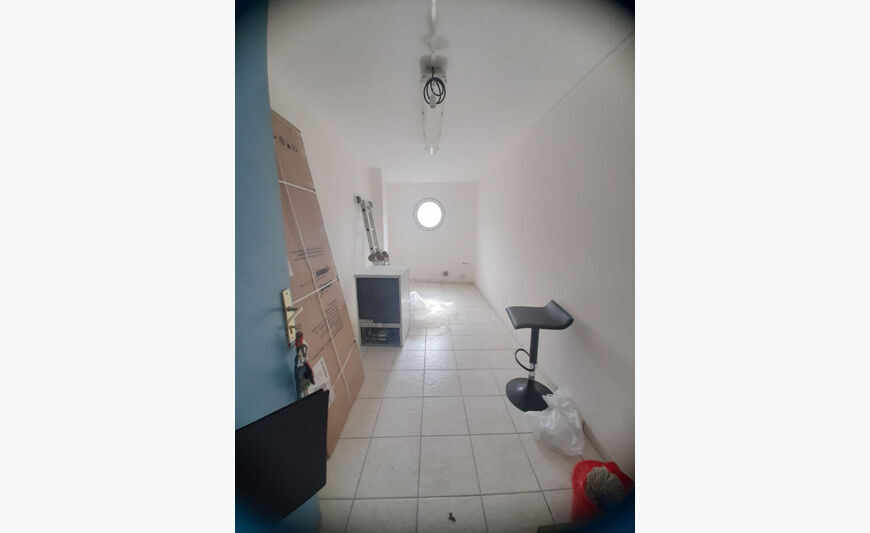 Local d'activité La Trinite 9.71 m2