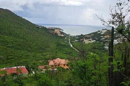 Terrain côté hollandais : Oyster Pond