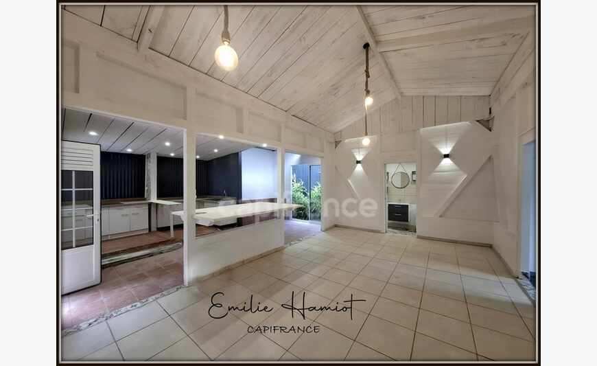 A louer - Maison rénovée à Schoelcher - Quartier Plateau