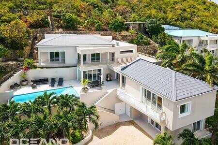 A Gem On The Hills Of Little Bay-Point Esprit Residence