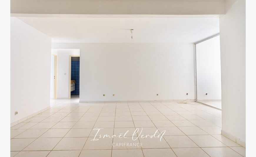 : Appartement T4 avec terrain de 260 m² - Le Gosier (971)