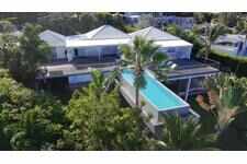 Villa haut de gamme avec vue mer sur 2000 m² de terrain