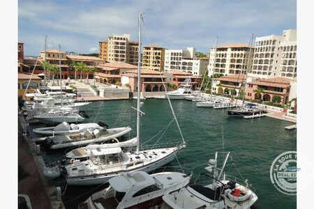 1713 - Appartement Type 4 Cupecoy À 750 000