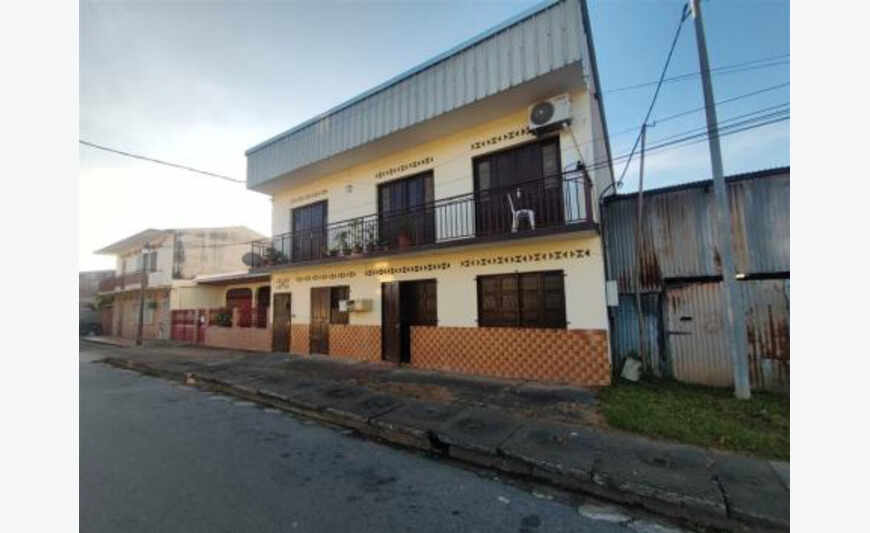T3 Rdc centre-ville de cayenne