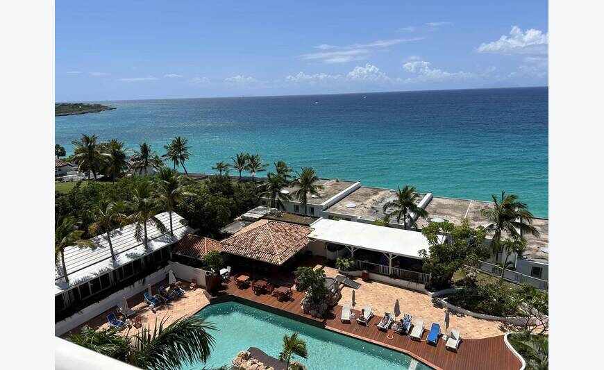 Un bijou d'appartement sur la plage .