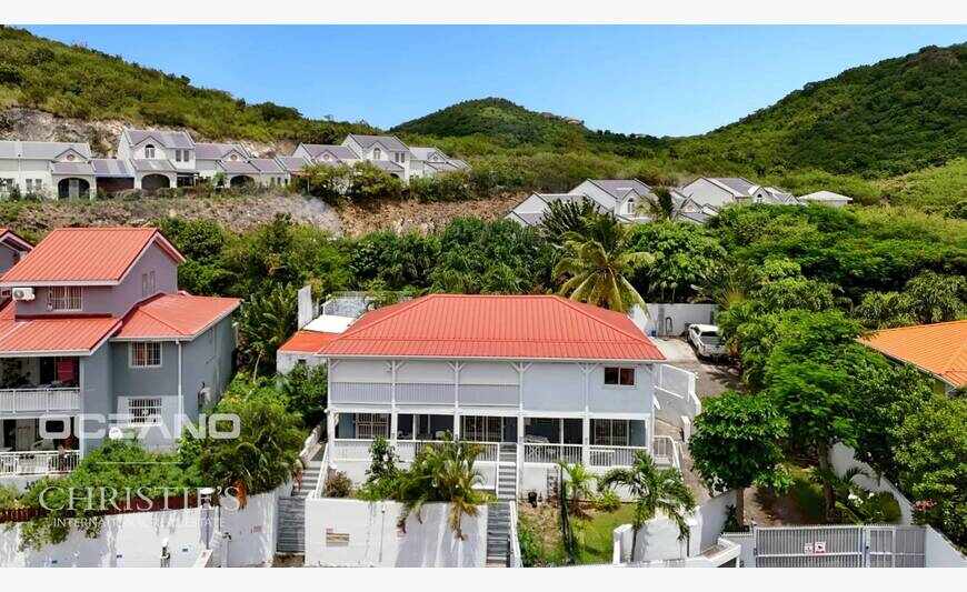 Propriété de Rêve avec Villa et Appartements - Un