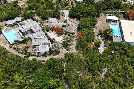 Villa No Limits and Villa Callisto - Terres Basses