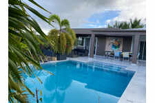TERRES BASSES VILLAS