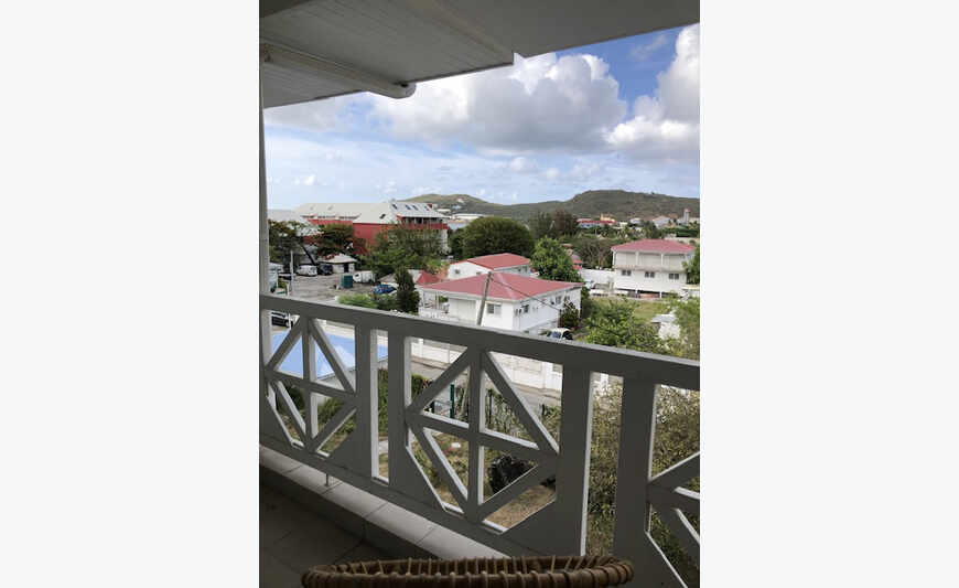 For rent furnished studio near Marigot
