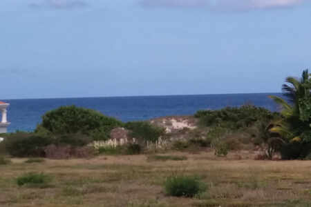 TERRAIN GUANABAY PROCHE PLAGE SXM