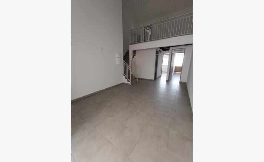 Local Professionnel 80M2 Cville Cayenne 1 200E