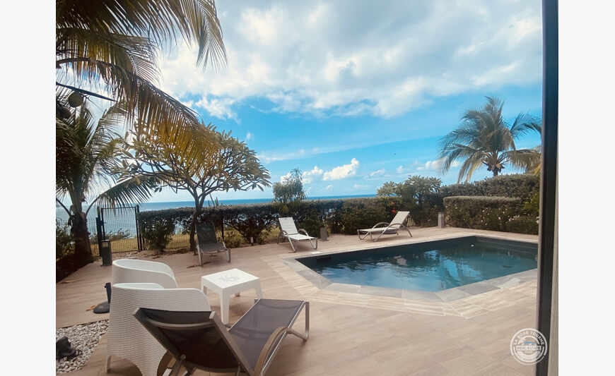 Sous Compromis Maison 3 Chambres À Mont Choisy