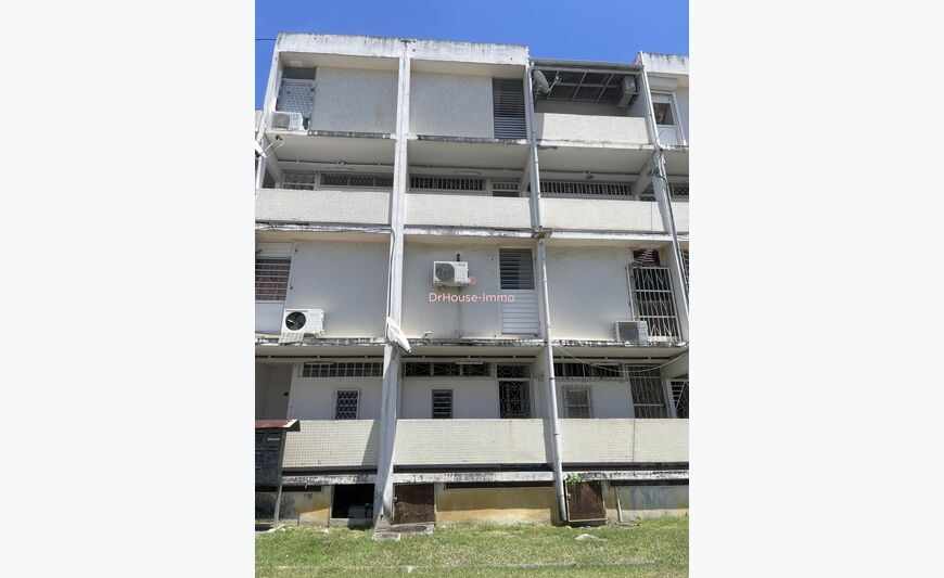 Appartement F4 duplex deuxième étage.