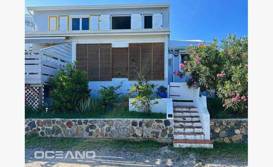 À vendre : Charmante maison de trois chambres à proximité de
