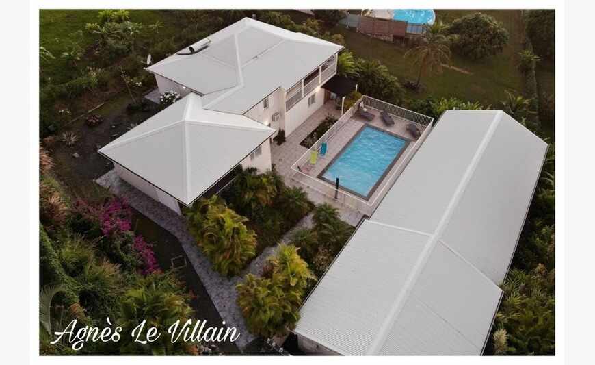 Propriété Villa Vue Mer + 5 logements + Piscine