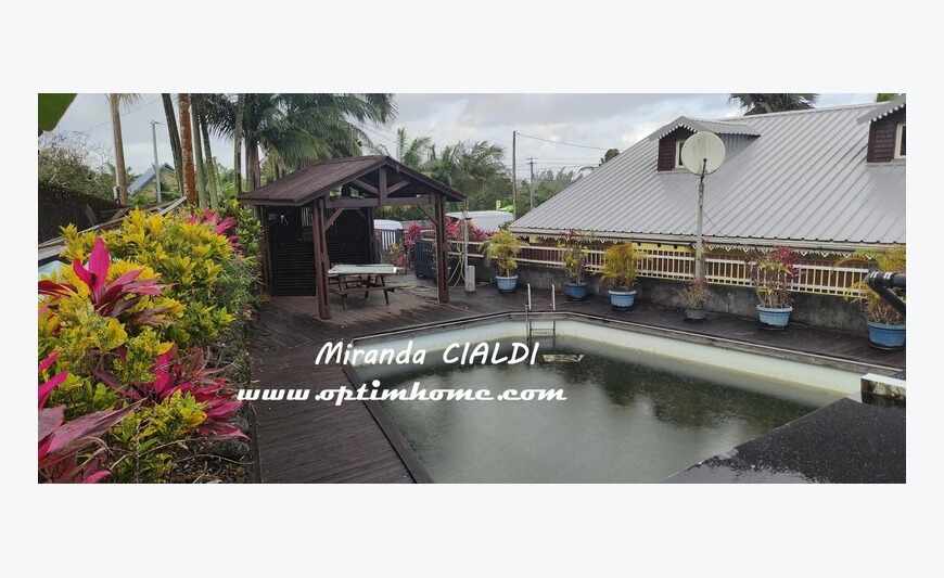 Villa Spascieuse Sh 221M2/Piscine/ Garage/ Terrain 894M2/ St