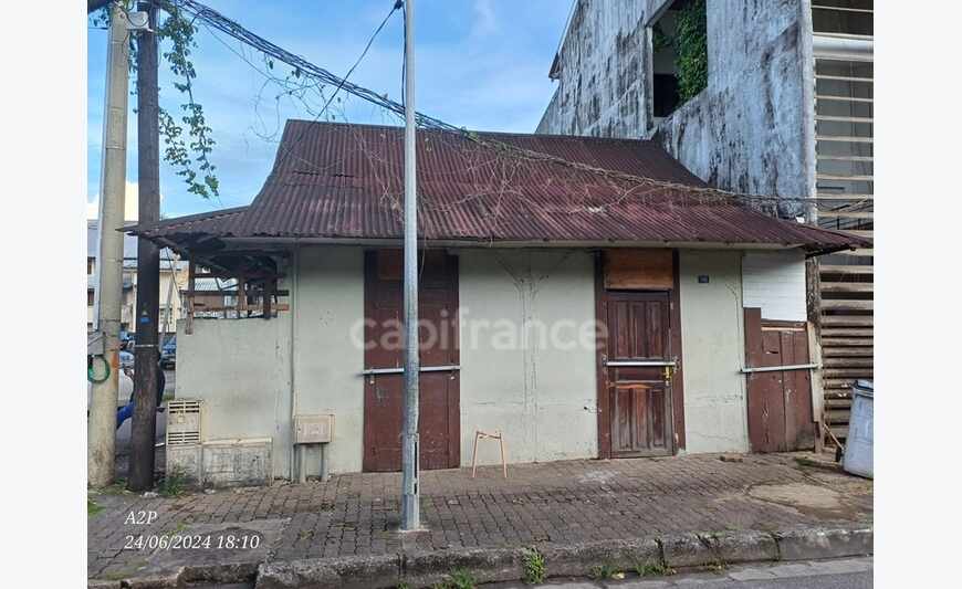 Dpt Guyane (973), à vendre Cayenne maison créole T2 à