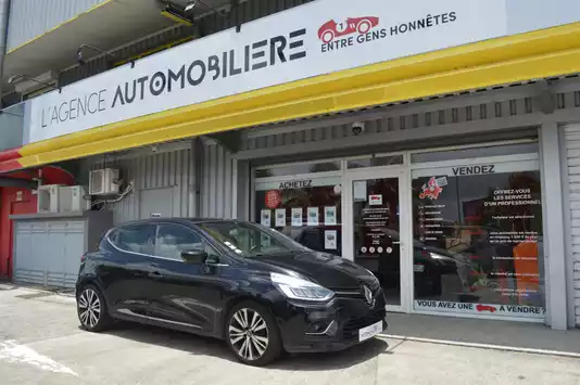 Renault Clio Iv Tce 120 Energy Edc Initiale Paris