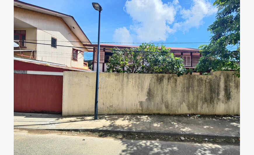 maison créole T5 de 92,41 m² - Terrain de 368,00 m² -Cayenne