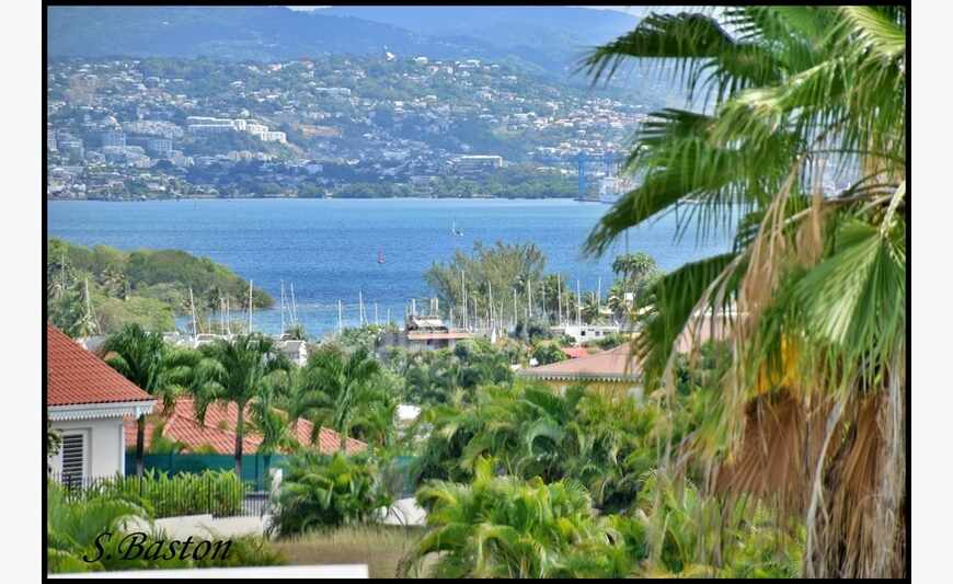 Les Trois Ilets - proche Plage - Sous Offre D'Achat-Superbe